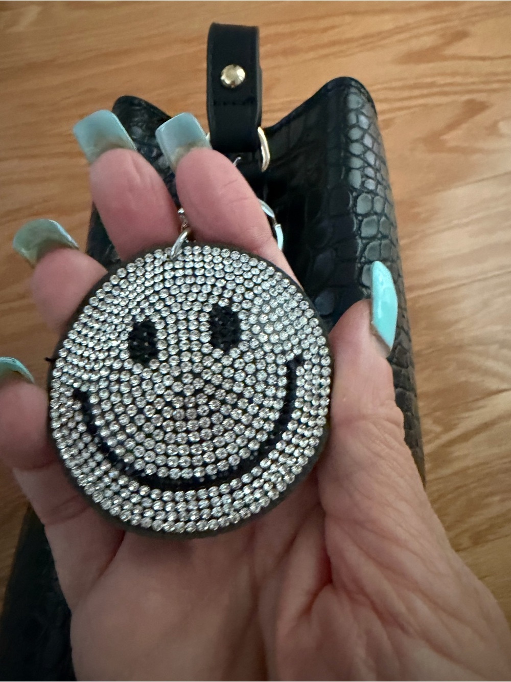 Source Unknown Black and Silver Rhinestone Smiley Keychain Card Holder